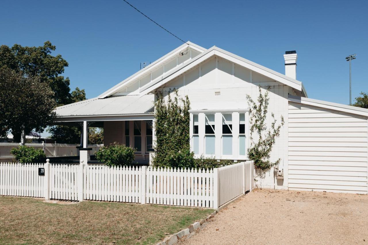Lexton House - Luxurious Cottage Parkes Eksteriør billede